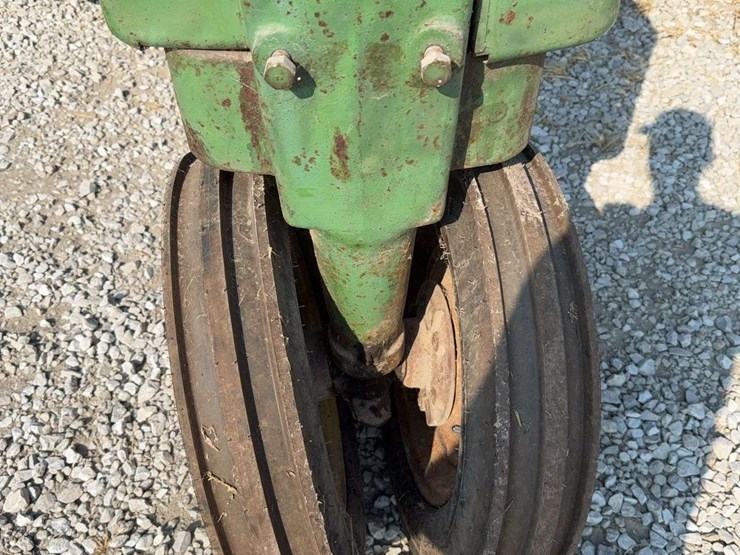 john-deere-b-image-12