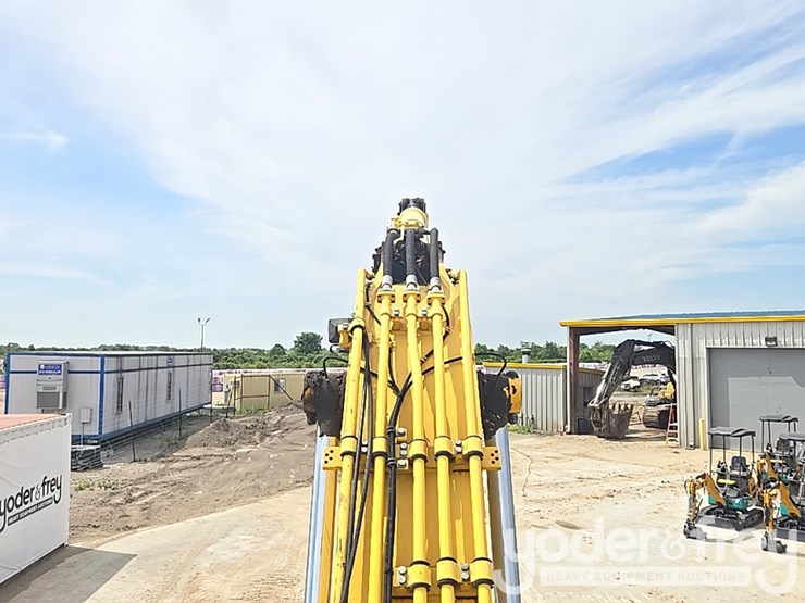 2019-komatsu-pc360-lc-11-image-40