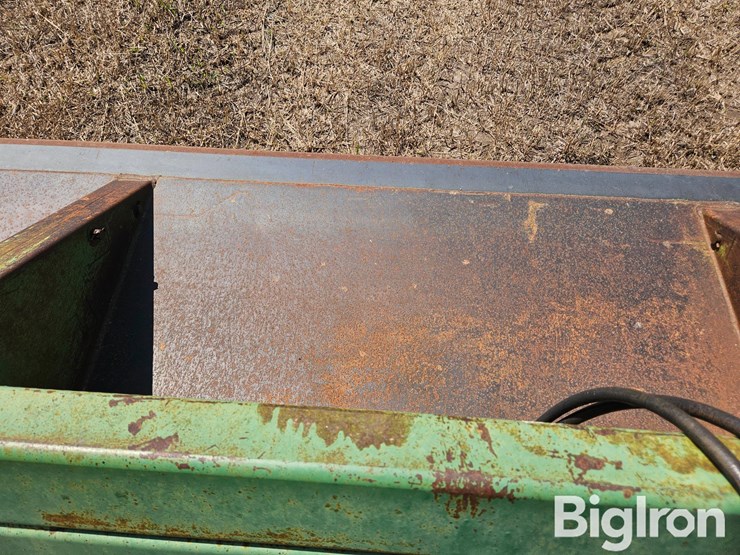 gnuse-3-pt-12'-wide-hydraulic-dump-bucket-image-12