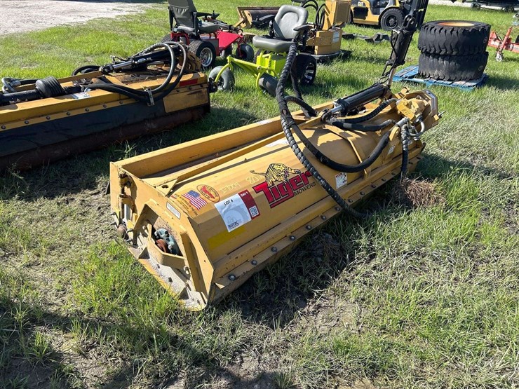 tiger-mowers-80in-super-duty-twin-flail-mower-tractor-attachment-image-2