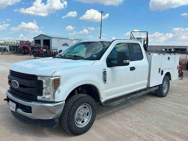 2019-ford-f350-image-1