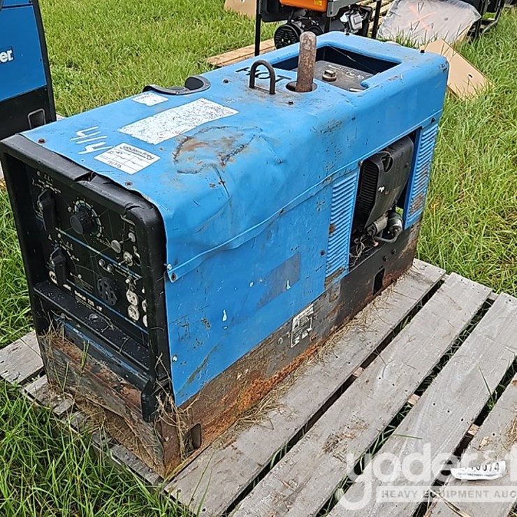 MILLER BOBCAT 225