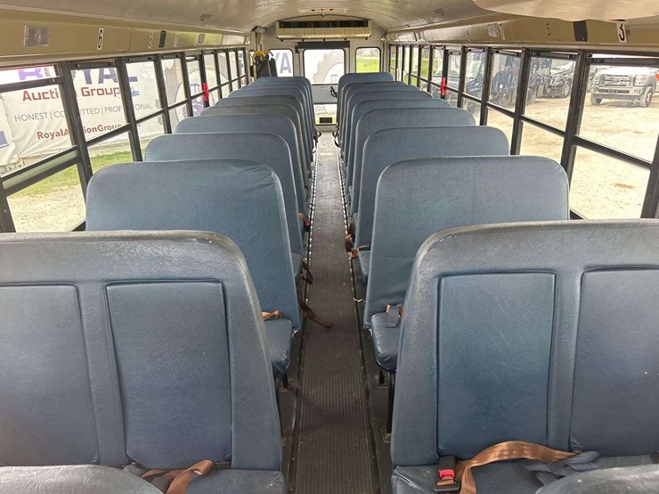 2009-ic-corporation-pb105-school-bus-image-13