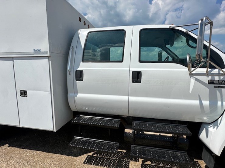 2009-ford-f650-image-26