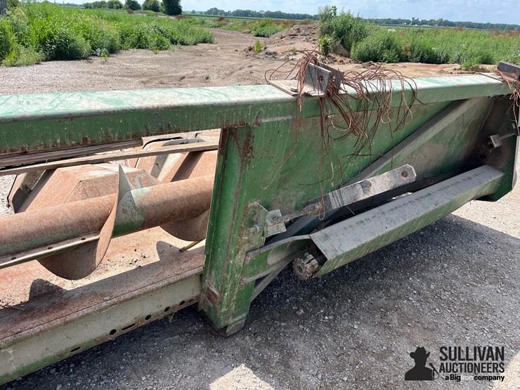 john-deere-843-image-9