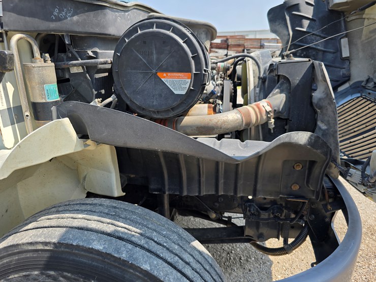 2007-international-durastar-4300-image-66
