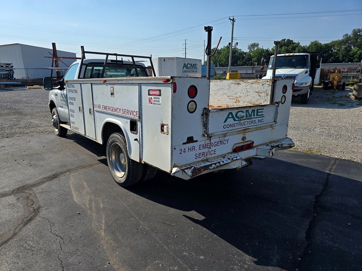 2000-ford-f550-image-16