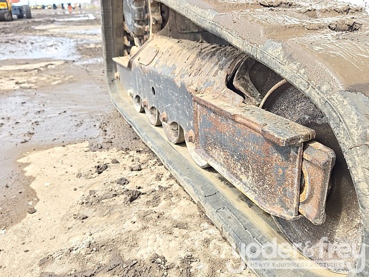 2019-bobcat-t590-image-24