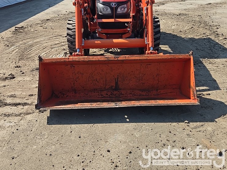 2017-kubota-mx5100-image-11