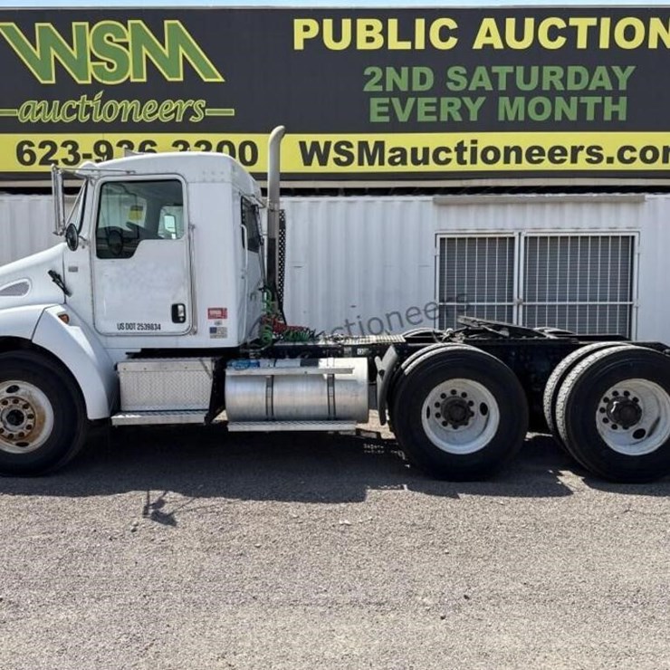 2006 KENWORTH T300