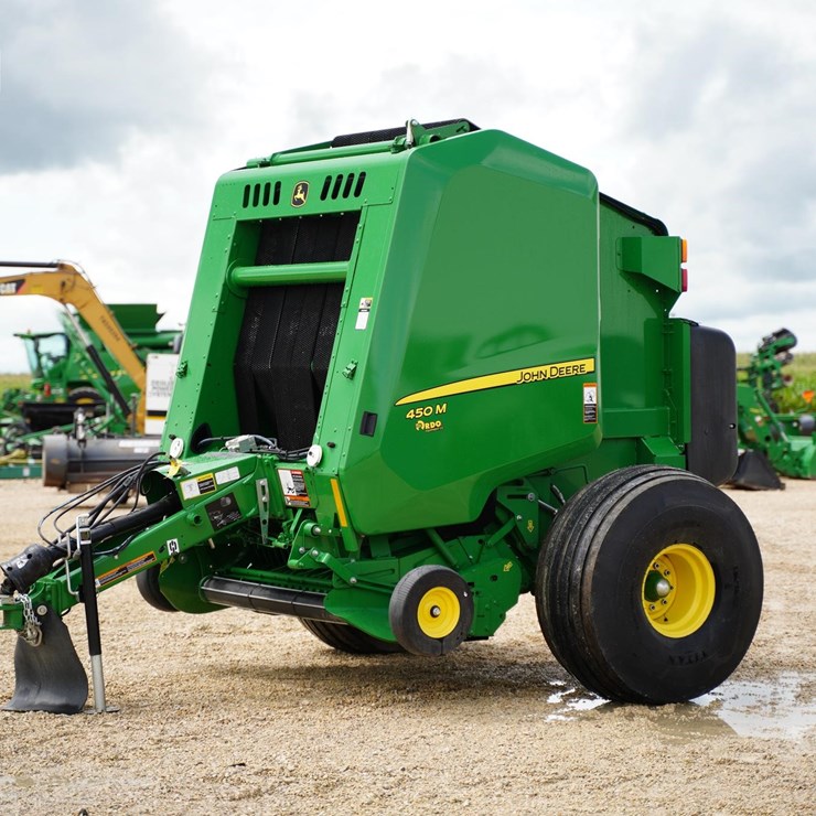 2023 JOHN DEERE 450M