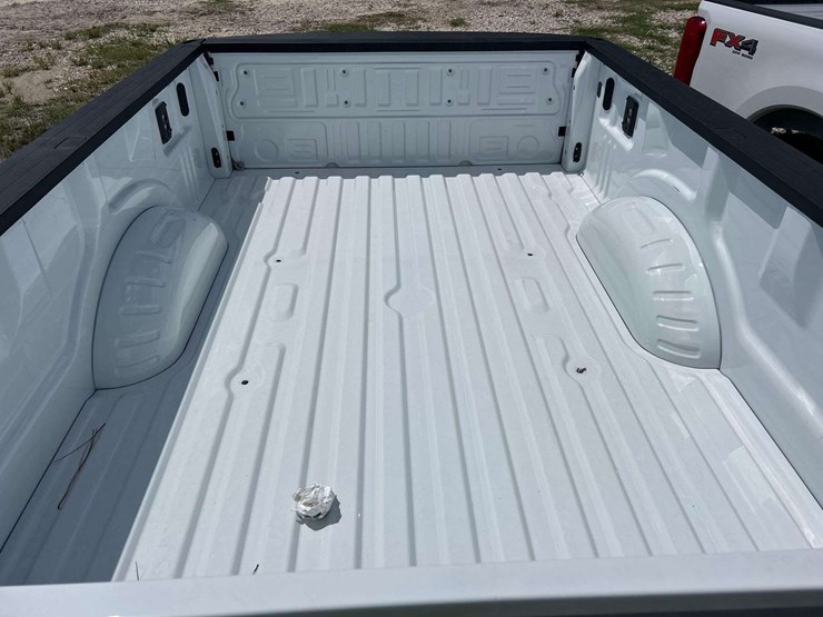 ford-super-duty-pickup-truck-bed-image-5