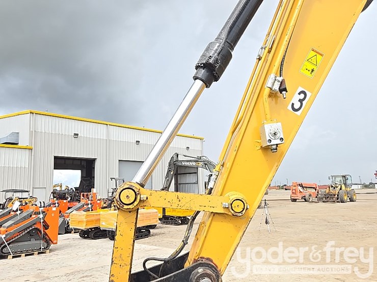 2019-caterpillar-313fl-image-21