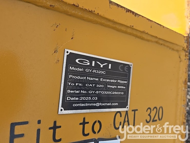 caterpillar-320-image-10