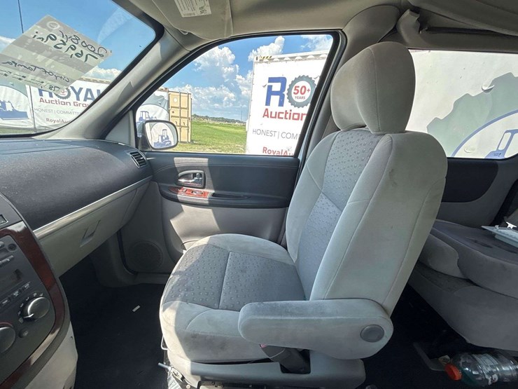 2005-chevrolet-uplander-image-18