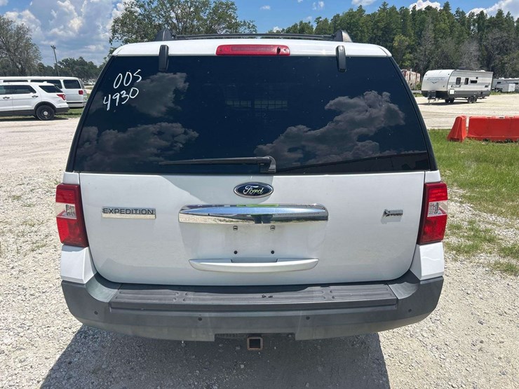 2012-ford-expedition-xlt-image-19