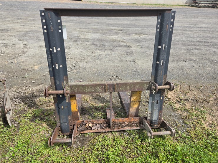#388-•-pallet-forks-image-2