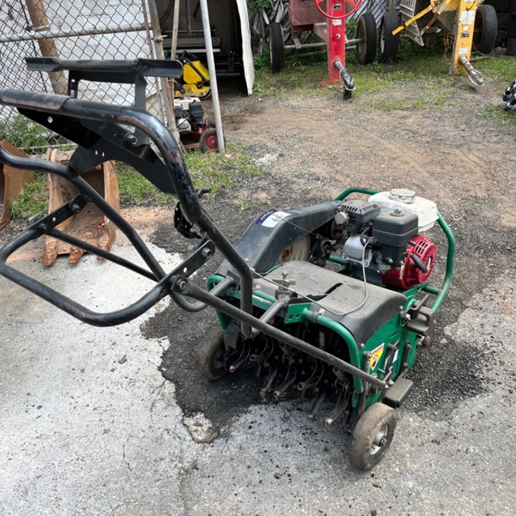 Ryan 18" Walk-Behind Aerator