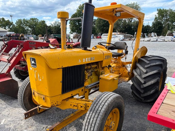 john-deere-301a-image-1