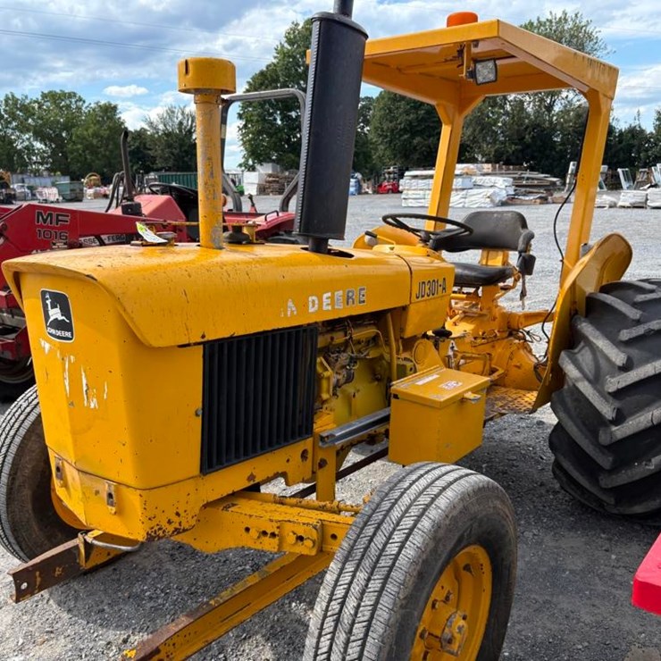 JOHN DEERE 301A