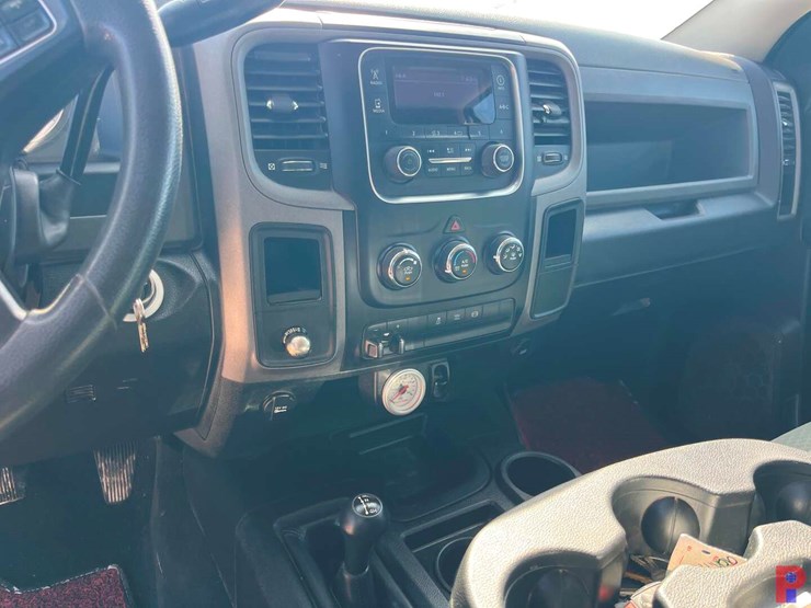 2018-dodge-ram-3500-image-6