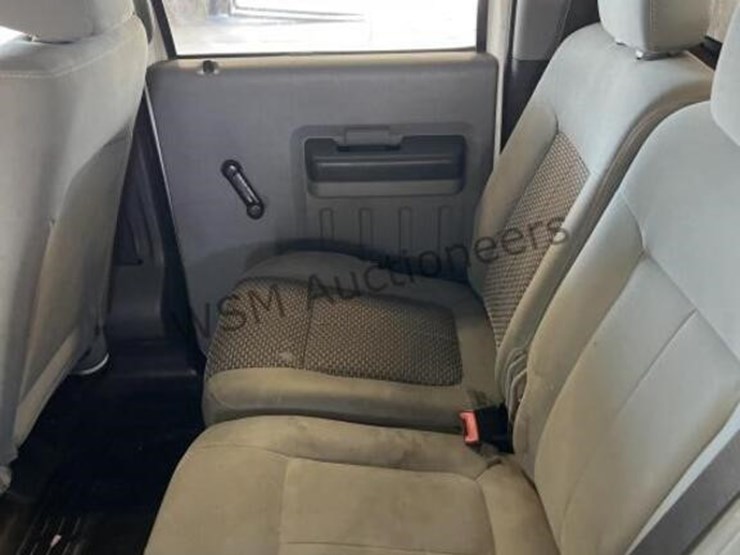 2011-ford-f350-image-24