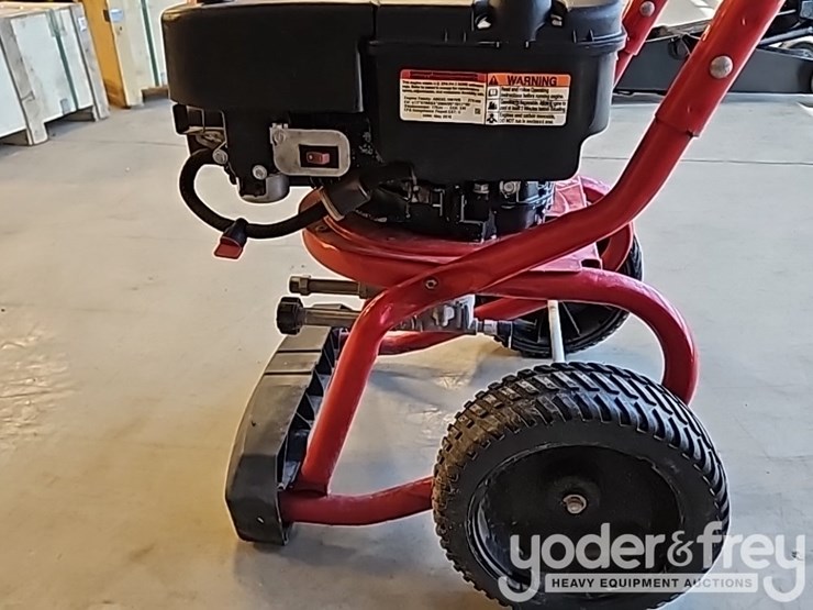 troy-bilt-pressure-washer-6.75-ft-lbs-torque-90cc,-200-max-psi,-engine-briggs&stratton-image-10