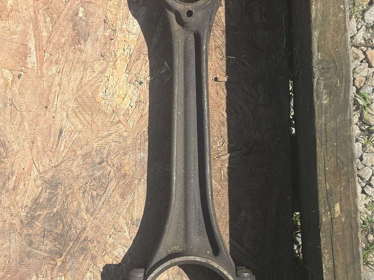 john-deere-model-g-rod-set-and-camshaft-image-2