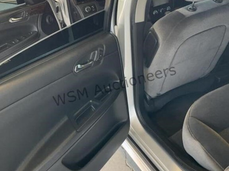 2014-chevrolet-impala-sdn-image-24