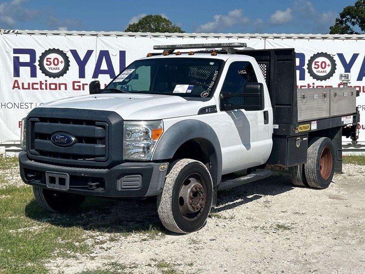 2016-ford-f550-image-1