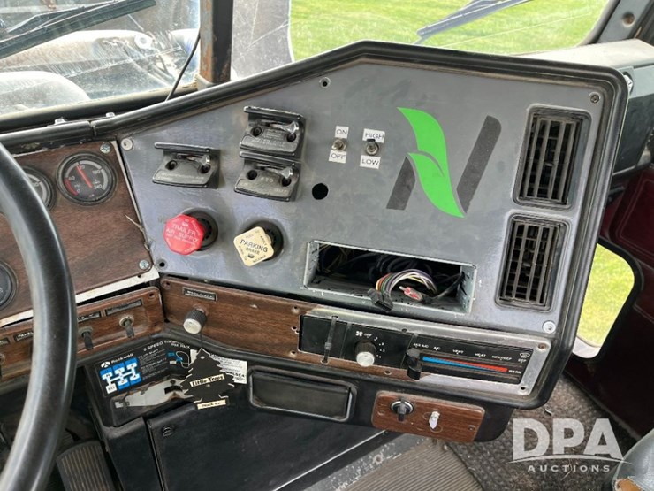 1993-freightliner-truck-(jn2646,-unit-42339)-image-68