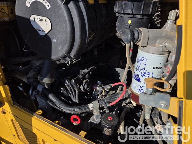 2023-komatsu-d61pxi-24-image-52