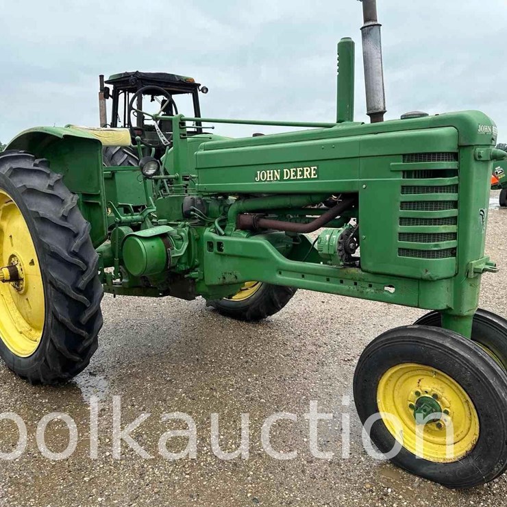 JOHN DEERE A
