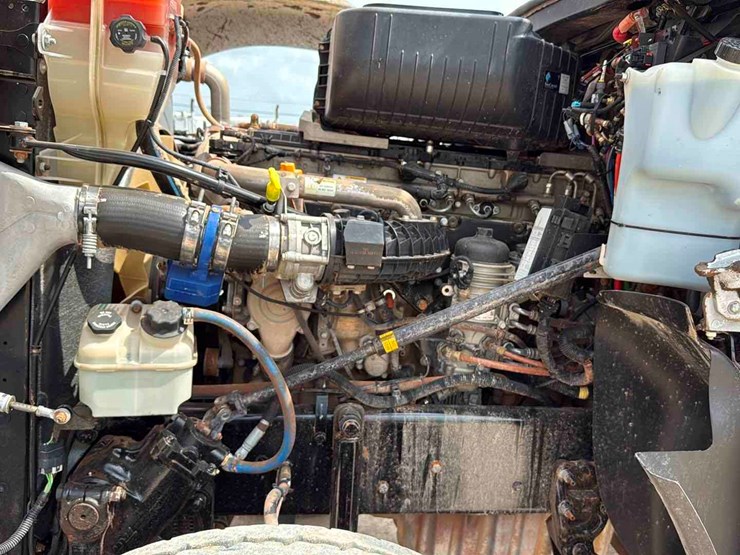 2016-(inoperable)-freightliner-sd122-image-7