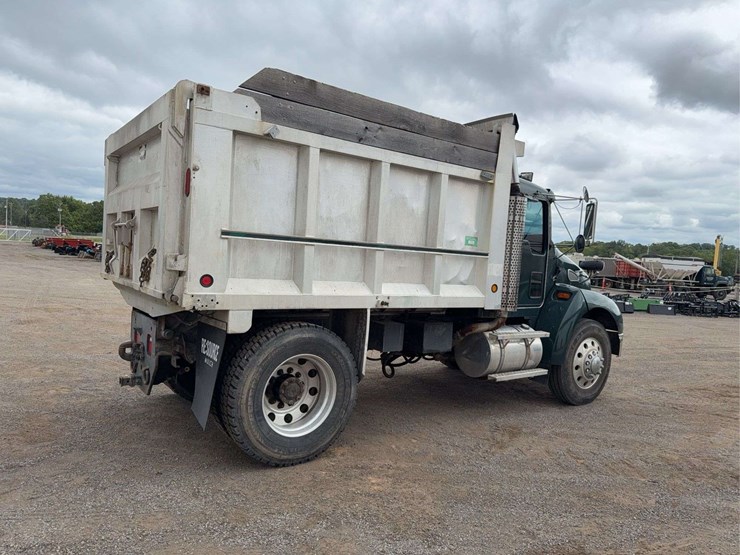 2001-kenworth-t300-image-3