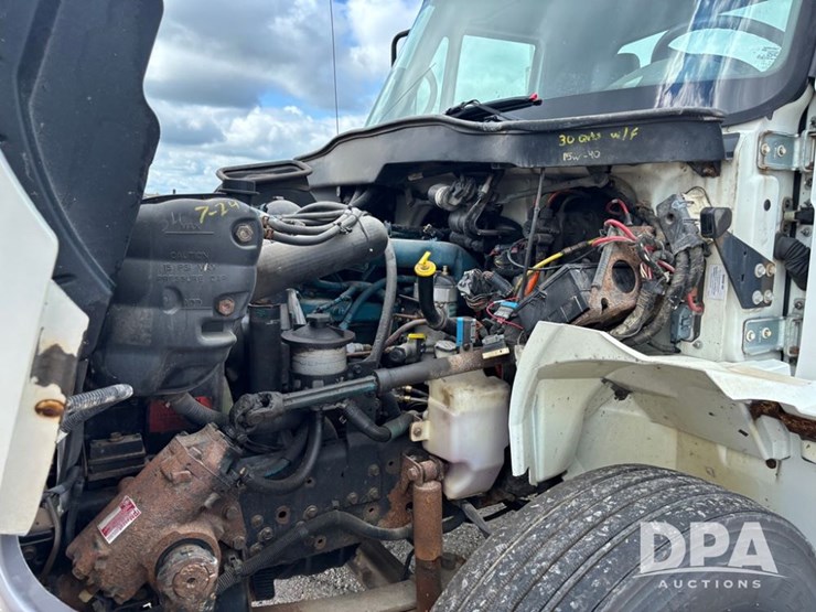 2007-international-durastar-4300-image-28