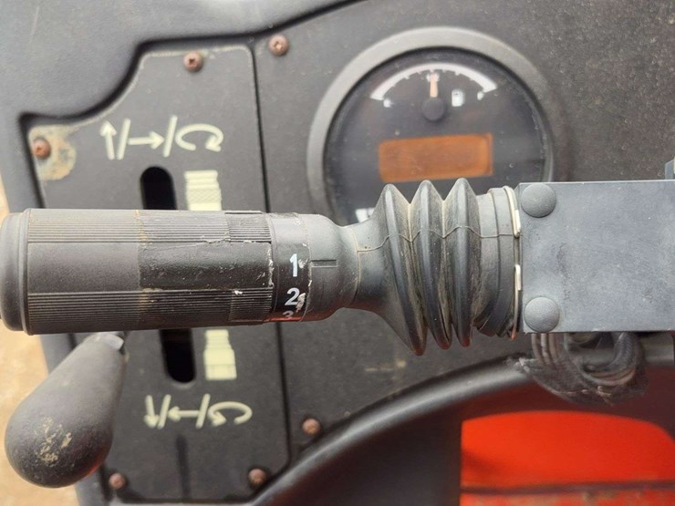 2012-jlg-g6-42a-image-31