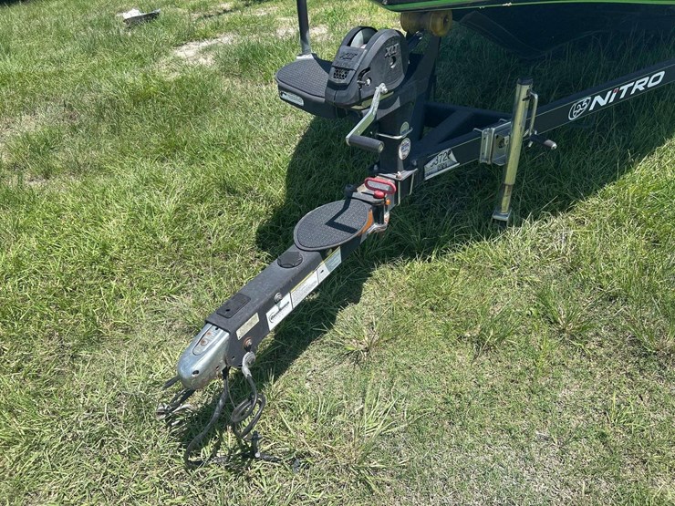 2017-nitro-z-19ft-bass-boat-with-26ft-t/a-boat-trailer-image-26