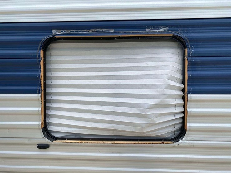 2022-forest-river-cherokee-grey-wolf-26brb-patriotic-edition-32ft.-t/a-travel-trailer-image-46