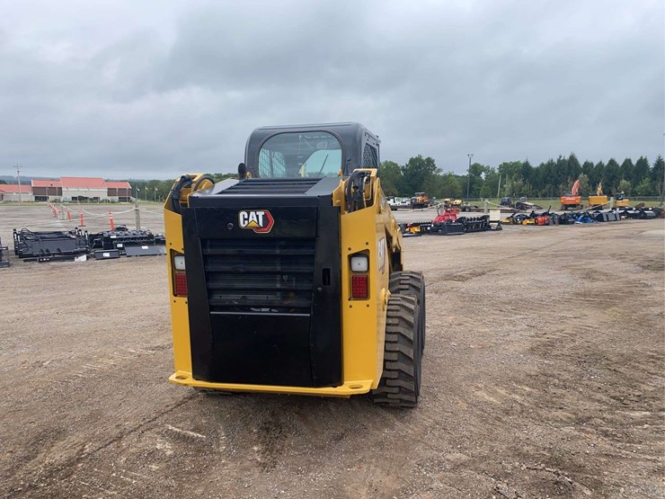 2023-caterpillar-236d3-image-4