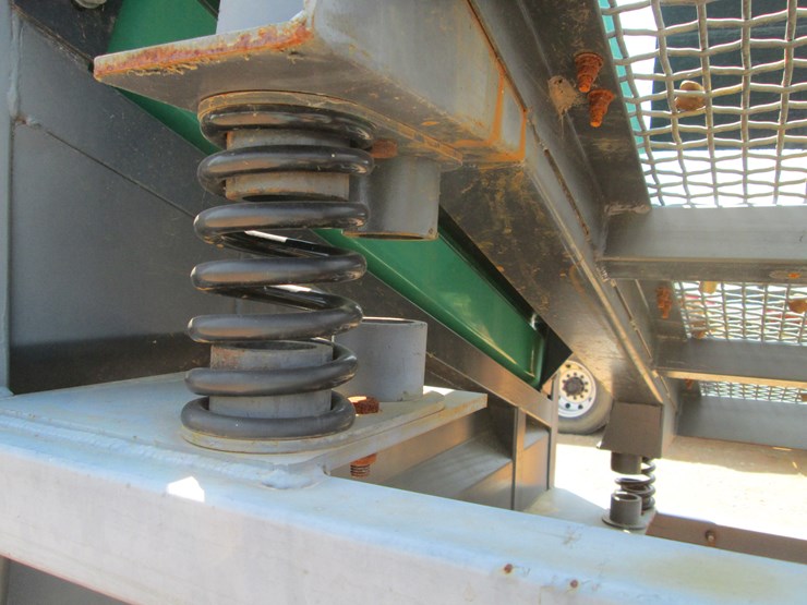 #10-•-#26838-•-erie-industries-gf150-electric-rock-screen-image-8
