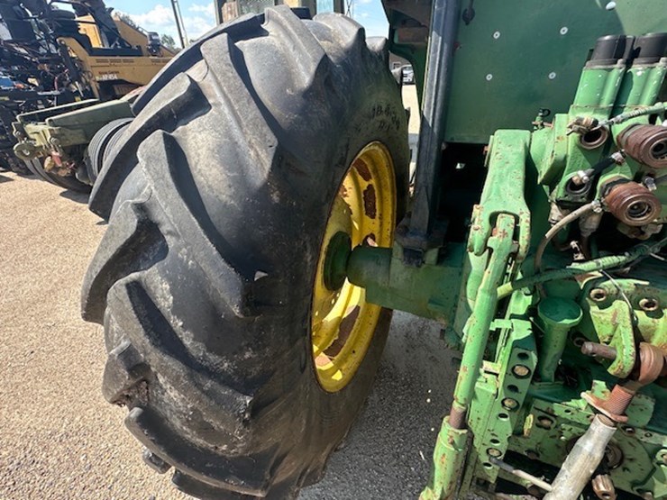 john-deere-6400-image-13