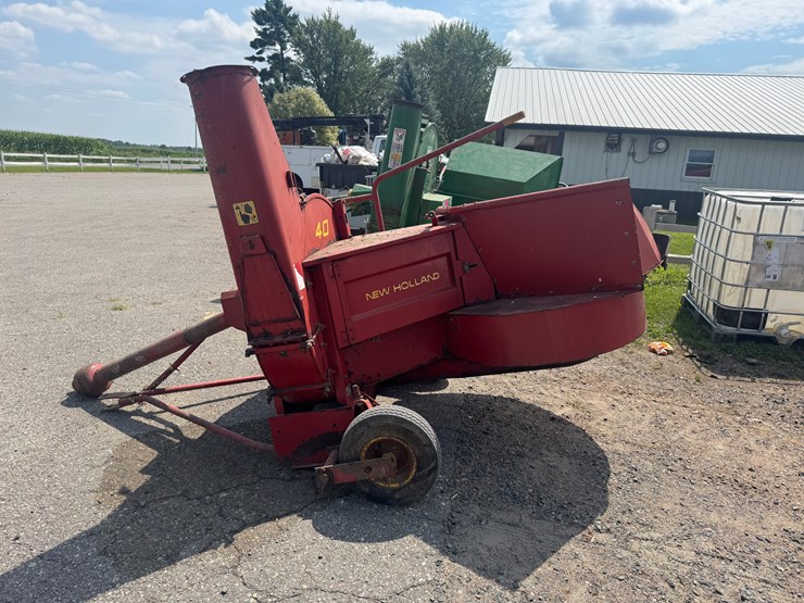 new-holland-40-image-3