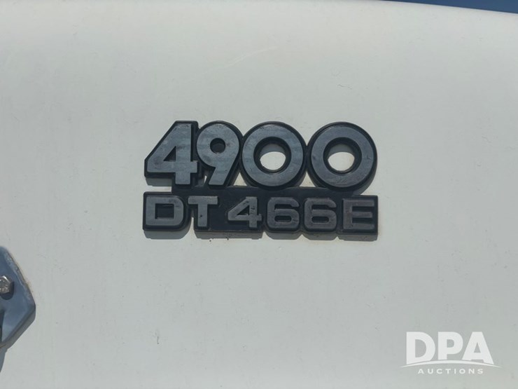 2000-ihc-4900-dry-tender-truck-(dr12098,-unit-25102)-image-22