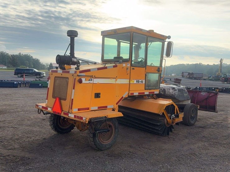 rosco-4800-sweeper-image-3