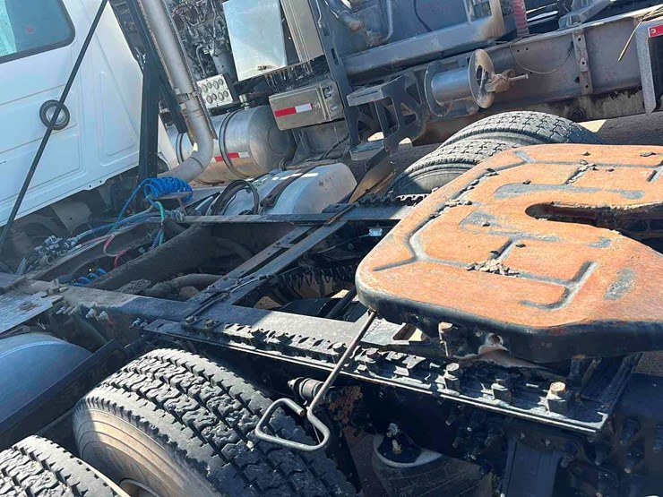 2012-mack-cxu-pinnacle-(inoperable)-image-5