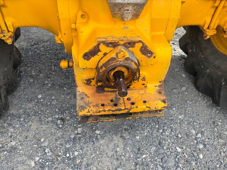 john-deere-301a-image-10