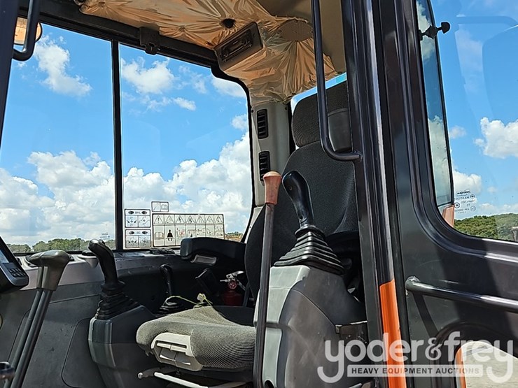 2018-doosan-dx85r-3-image-29
