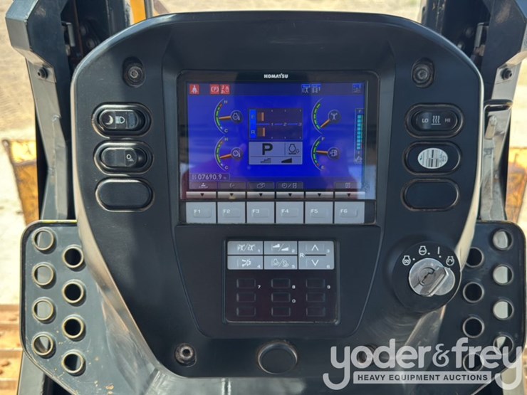2016-komatsu-d61px-24-image-46