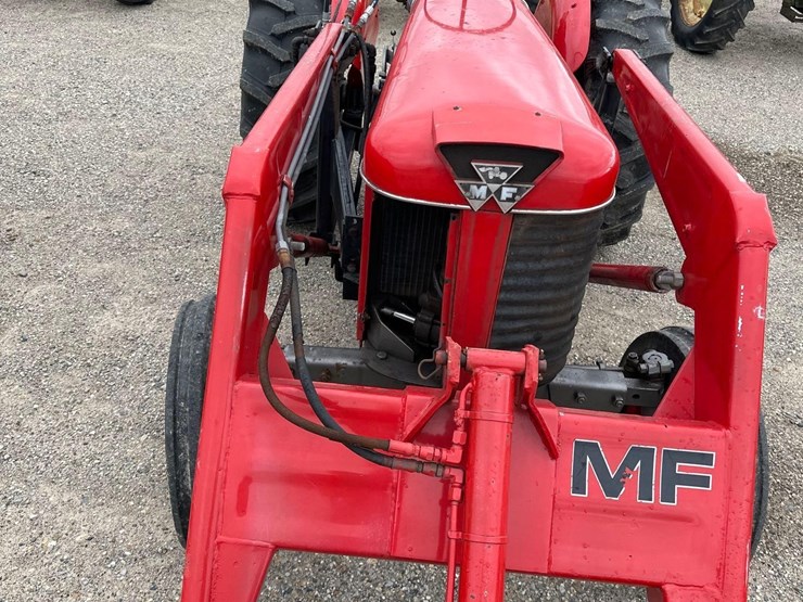 massey-ferguson-65-image-3